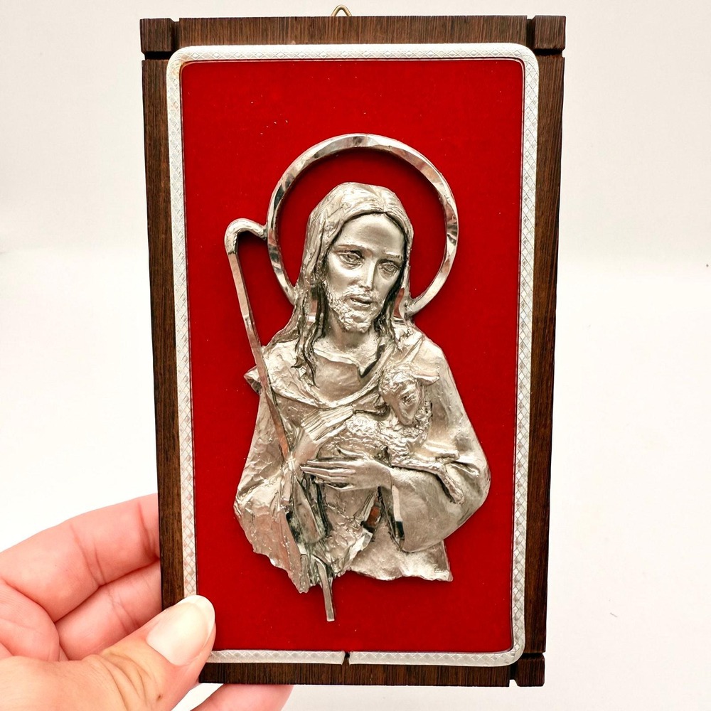 Vintage Italian Pewter Jesus Plaque Red Velvet by Peltro Italy– Good Shepherd 6" - Picture 9 of 9